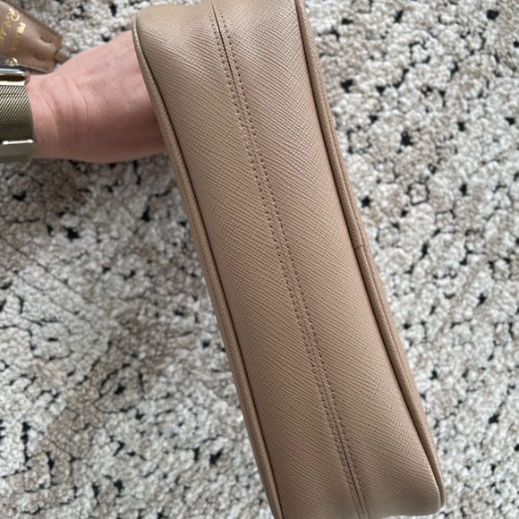 Prada Re-Edition 2005 Saffiano leather bag - Picture 4 of 12